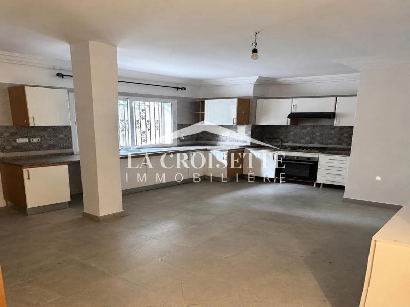 Villa S+3 à La Soukra
